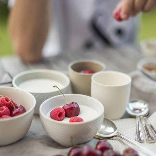 vanilla scented yoghurt panna cotta - Recipe photo by simmerandboyle