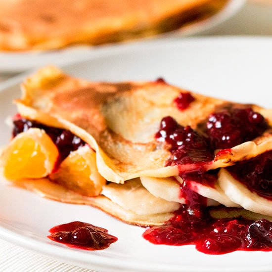 French Crêpe with Syrup Berries - Recipe photo by nutrilics