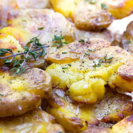 Crispy Smashed Potatoes - Recipe photo by panning the globe