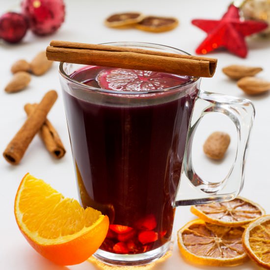 Spiced Mulled Wine - Recipe photo by Happy Foods Tube