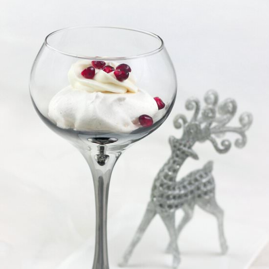 Mini Pavlova - Recipe photo by Eva Toneva