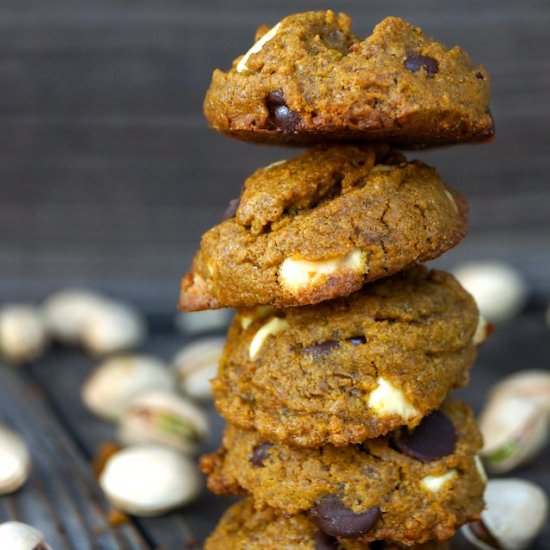 Pistachio Chocolate Chip Cookies - Recipe photo by cookingontheweekends