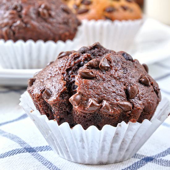 Chocolate Filled Banana Muffins - Recipe photo by kouzinista