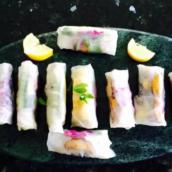 Let's Make Spring Rolls - Recipe photo by Honeybutterandricotta