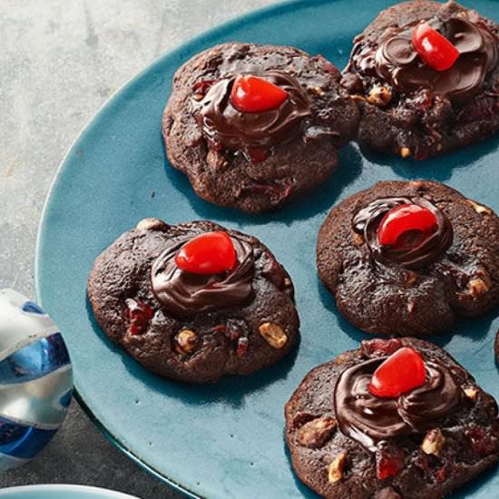 Cherry-Chocolate Volcano Cookies - Recipe photo by by pink