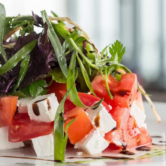 Salad with Goat Cheese - Recipe photo by foodnchef