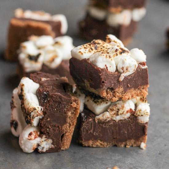 S'mores Fudge - Recipe photo by bakerita