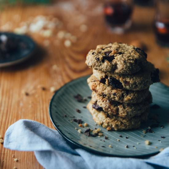 Vegan White Chocolate Chip Cookies - Recipe photo by cashewkitchen