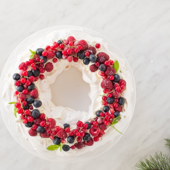 Christmas Pavlova - Recipe photo by trawka cytrynowa