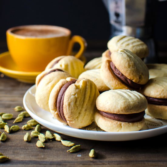 Cardamom Orange Melting Moments - Recipe photo by The Flavor Bender
