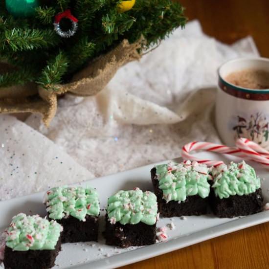 Dark Chocolate Peppermint Crunch Brownies - Recipe photo by boastfulfood
