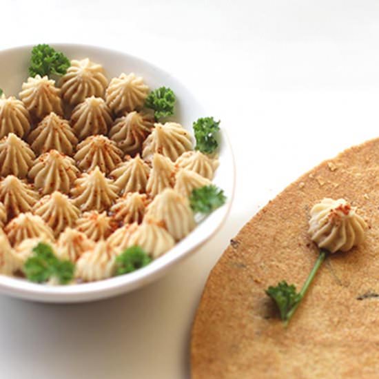 Easy Hummus - Recipe photo by ecomom