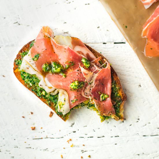 Basil & Pine Nut Pesto Two Ways - Recipe photo by nitinbud