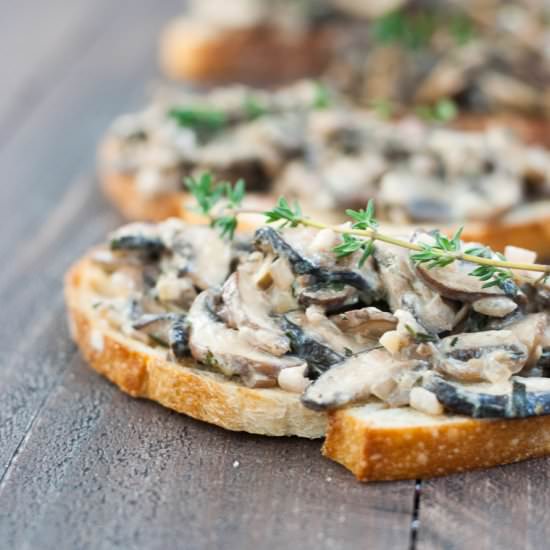 Garlic & Herb Mushroom Toast - Recipe photo by lifeisbutadish