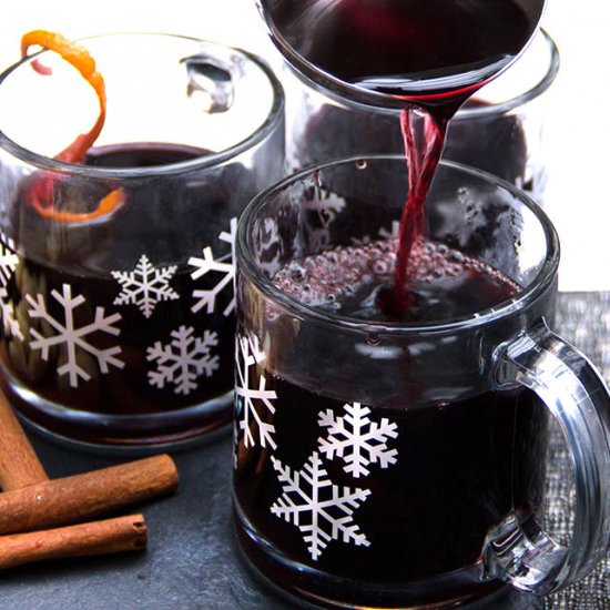 Swedish Glogg - Recipe photo by panning the globe