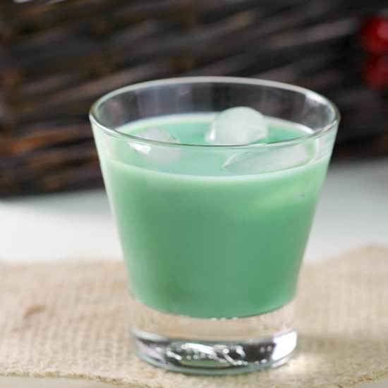 Naughty Girl Scout Cocktail - Recipe photo by Love Bakes Good Cakes