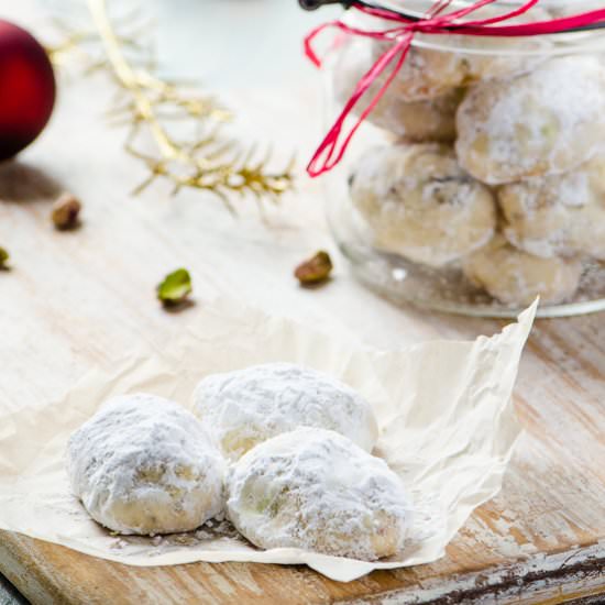Mexican Wedding Cakes - Recipe photo by porkandgreens