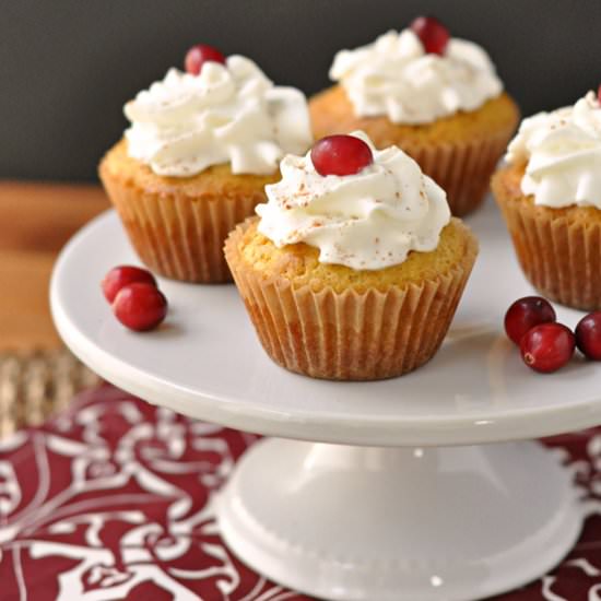 Vanilla Cupcakes with Cranberry - Recipe photo by maeghan21