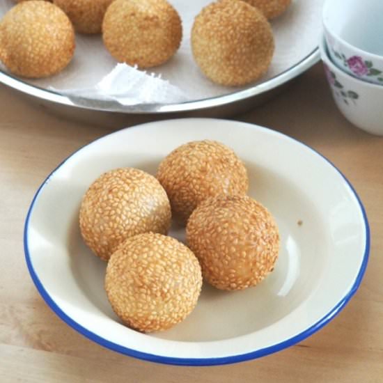 Deep Fried Sesame Balls - Recipe photo by throughthekitchendoor