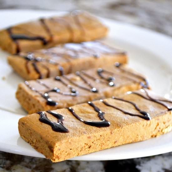 Vegan Gingerbread Protein Bars - Recipe photo by Sarahgrace1016