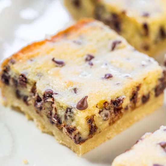 Gooey Butter Chocolate Chip Bars - Recipe photo by Averie