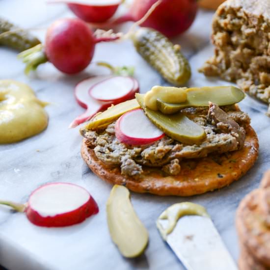 Madou’s pâté de campagne - Recipe photo by garlic and zest