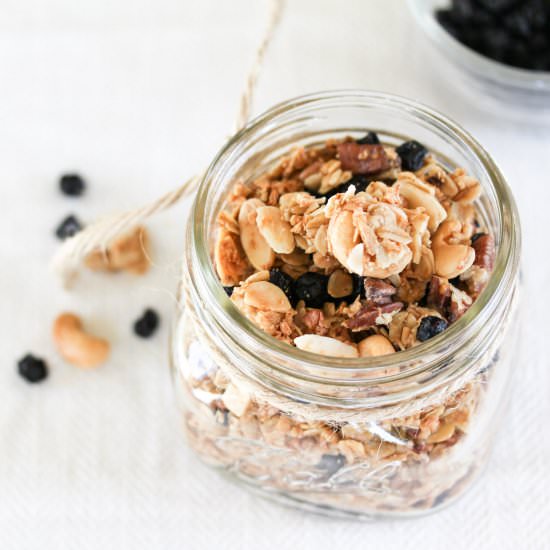 Homemade Granola - Recipe photo by LiveLifeLoveFood