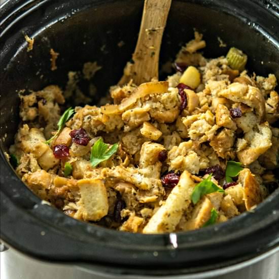 Slow Cooker Apple Stuffing - Recipe photo by slowcookergourmet