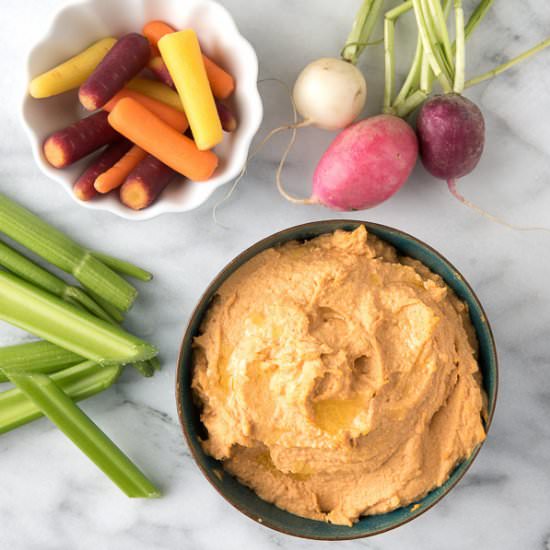 Sriracha Hummus - Recipe photo by boulderlocavore