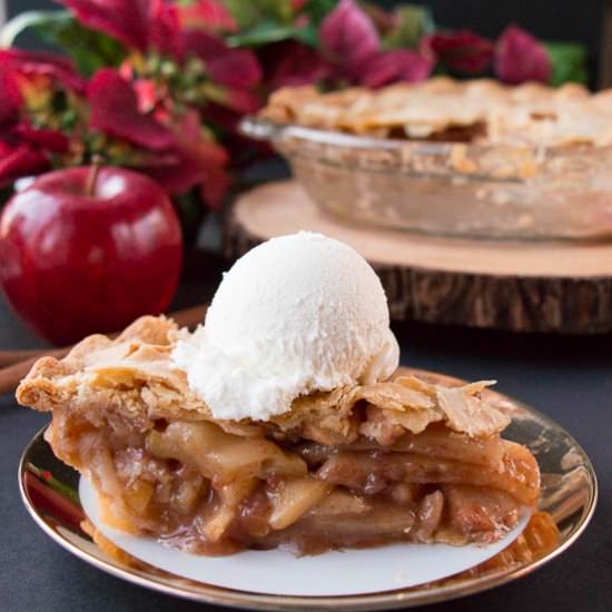 Easy Homemade Apple Pie - Recipe photo by littlesweetbaker