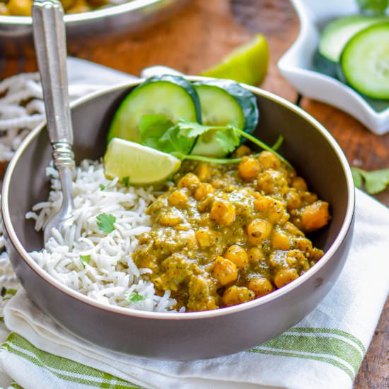 Roasted Tomatillos Chickpea Curry - Recipe photo by ChefDeHome