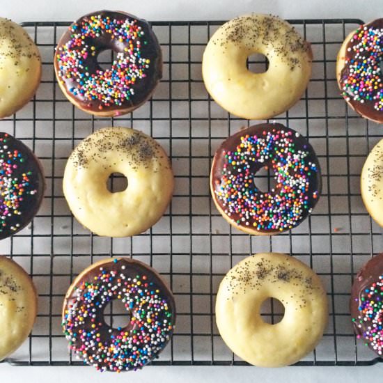 Baked Donuts, Two Ways - Recipe photo by rushyama