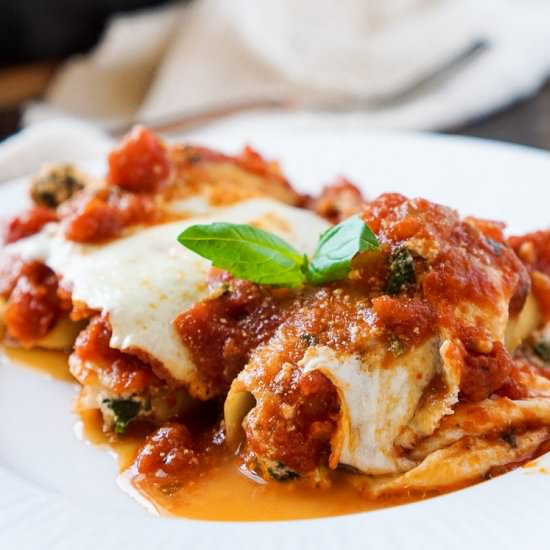 Easy Spinach Stuffed Shells - Recipe photo by fickrj5