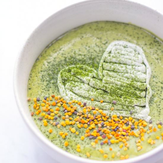 Creamy Matcha Smoothie Bowl - Recipe photo by balancedberry