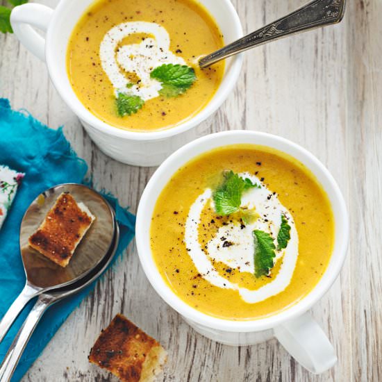 Carrot Lemon Balm Soup - Recipe photo by TheUrbanSpice