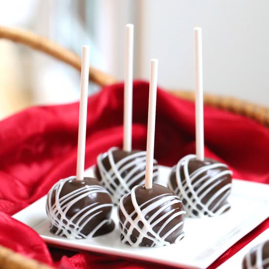 Peanut Butter Buckeye Pops - Recipe photo by BakersPartyShop