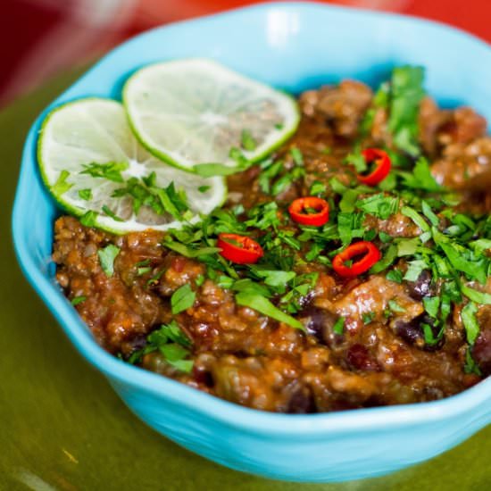 Pressure Cooker Chili - Recipe photo by theyumyumfactor