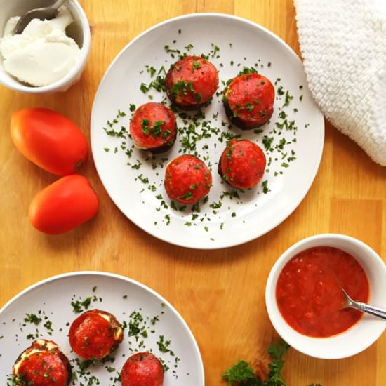 Stuffed Mushroom Pizzas - Recipe photo by Seasonly Creations