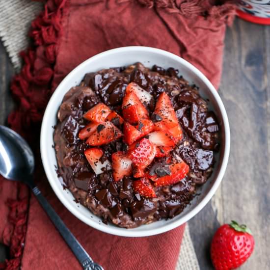 Chocolate Strawberry Oatmeal - Recipe photo by bakerita