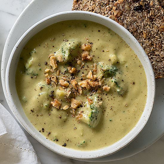 White Bean and Broccoli Soup - Recipe photo by Rawmazing
