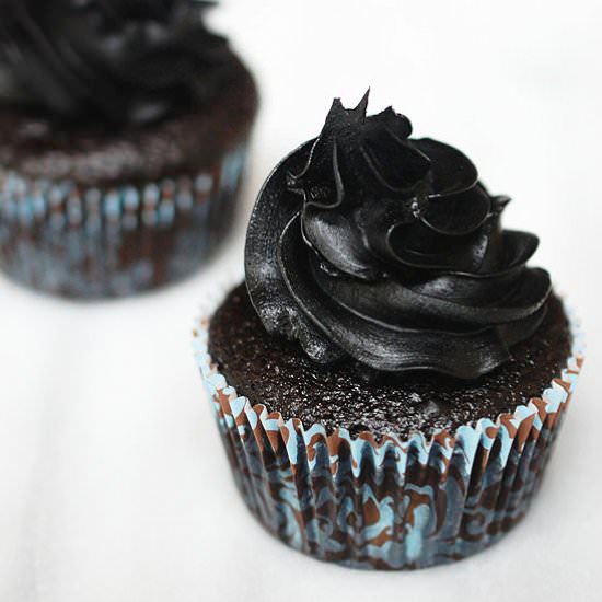 Vegan Chocolate Peppermint Cupcakes - Recipe photo by evabakes