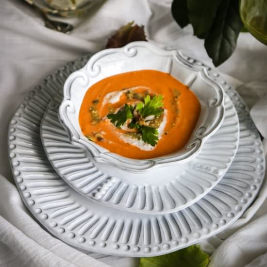 Vegan Curried Cauliflower Soup - Recipe photo by maren@eatingworks