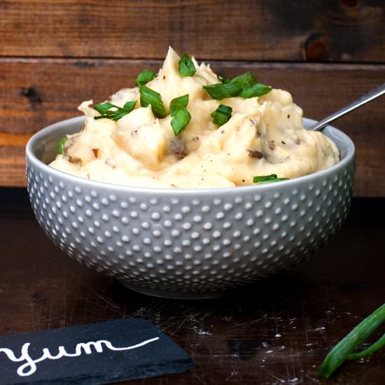 Crock-Pot Garlic Mashed Potatoes - Recipe photo by kimshealthyeats