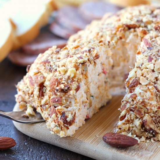 Easy Cheese Ball - Recipe photo by mykitchencraze