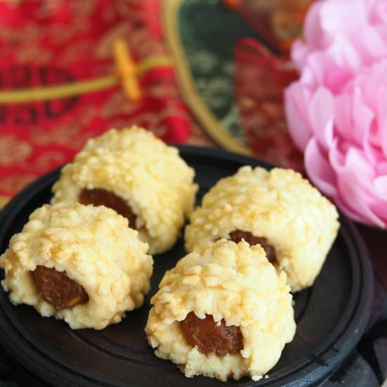 Pineapple Rolls (Pineapple Tarts) - Recipe photo by Bake With Paws