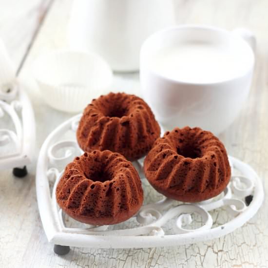 Chocolate-Marzipan Mini Bundt Cakes - Recipe photo by Eva Toneva