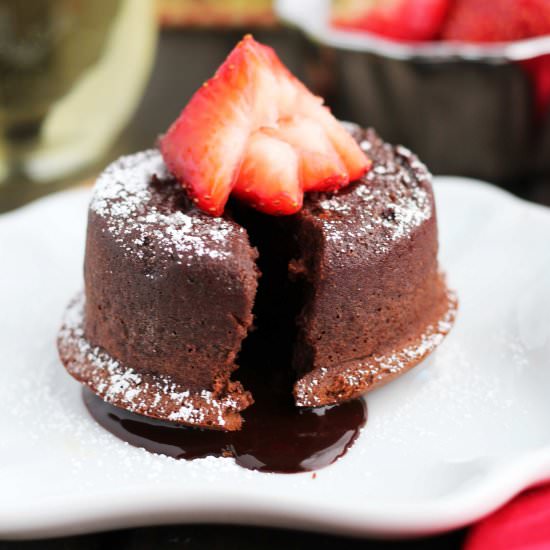 Baileys Molten Chocolate Lava Cake - Recipe photo by 3 Yummy Tummies