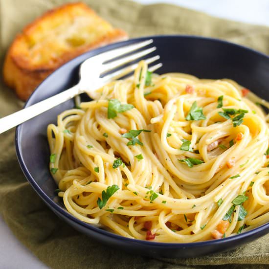 Authentic Spaghetti Carbonara - Recipe photo by lisasdinnertimedish