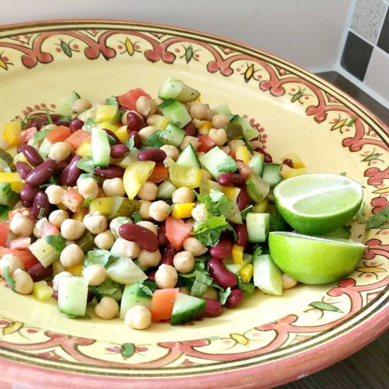 Chickpea and Kidney Bean Salad - Recipe photo by Cuisina