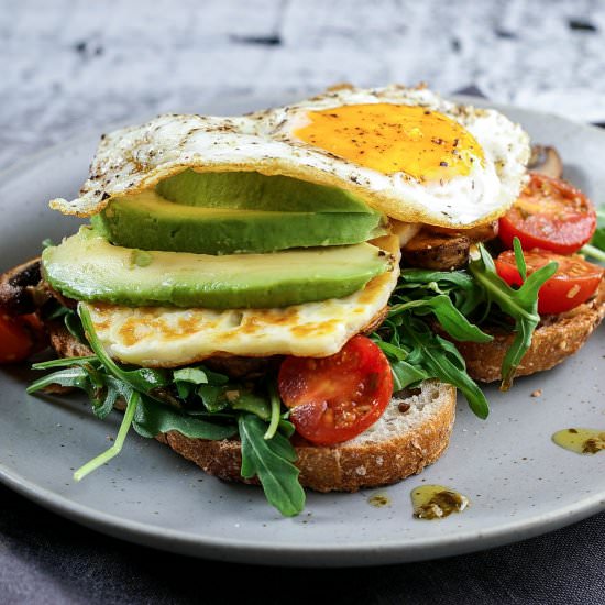 Mediterranean Halloumi & Egg Toast - Recipe photo by chelseashealthykitchen